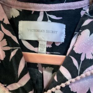 Victoria's Secret Black & Pink Floral Women's Pajamas SP reg